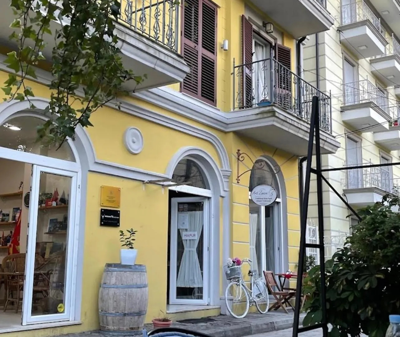Meri'S City Center Apartment Shkoder