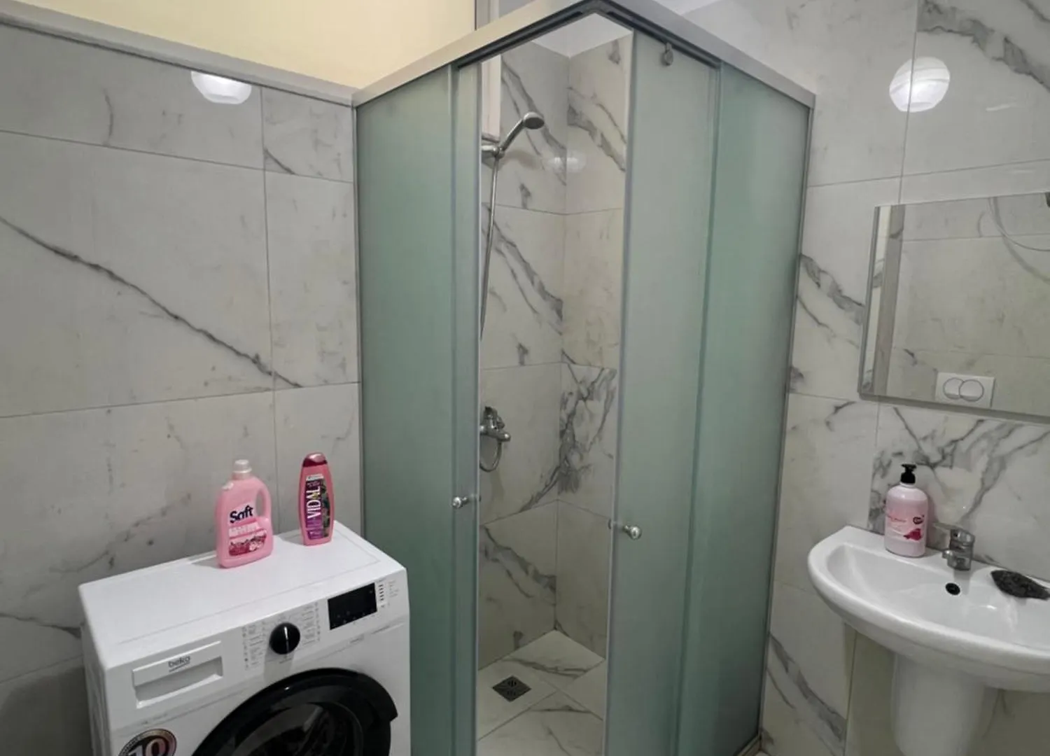 Meri'S City Center Apartment Shkoder