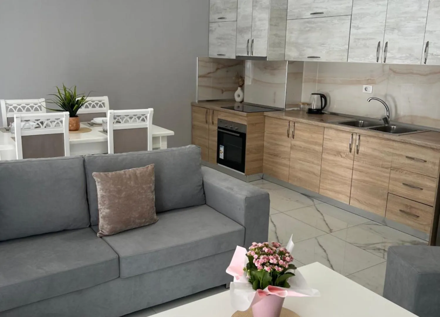 Meri'S City Center Apartment Shkoder